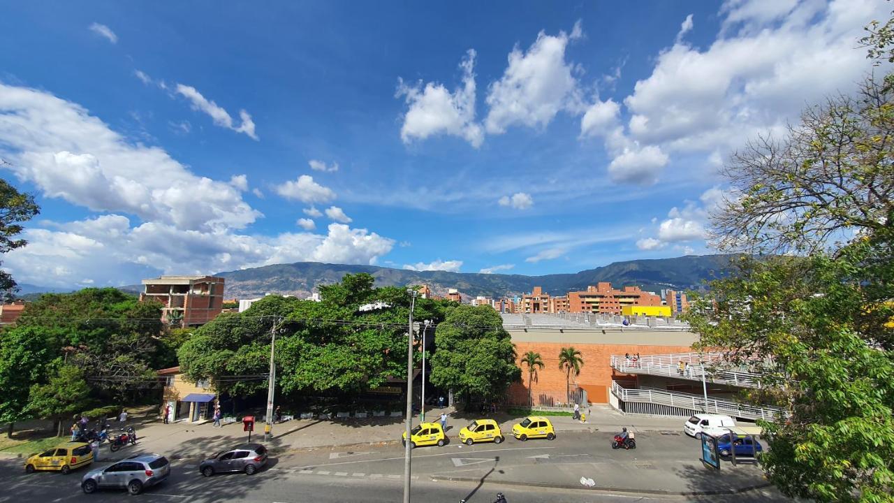 Hostel Boutique Nido de Loros Medellín Exterior foto